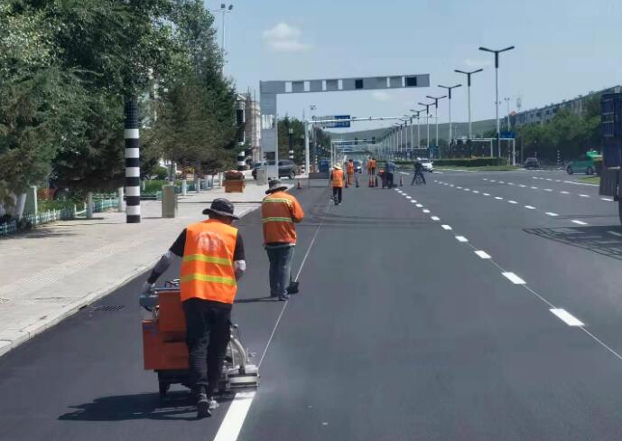 道路划线施工