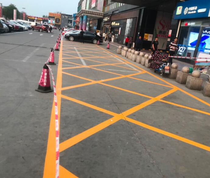 道路划线施工