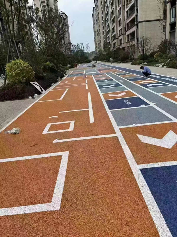 沥青路面改色